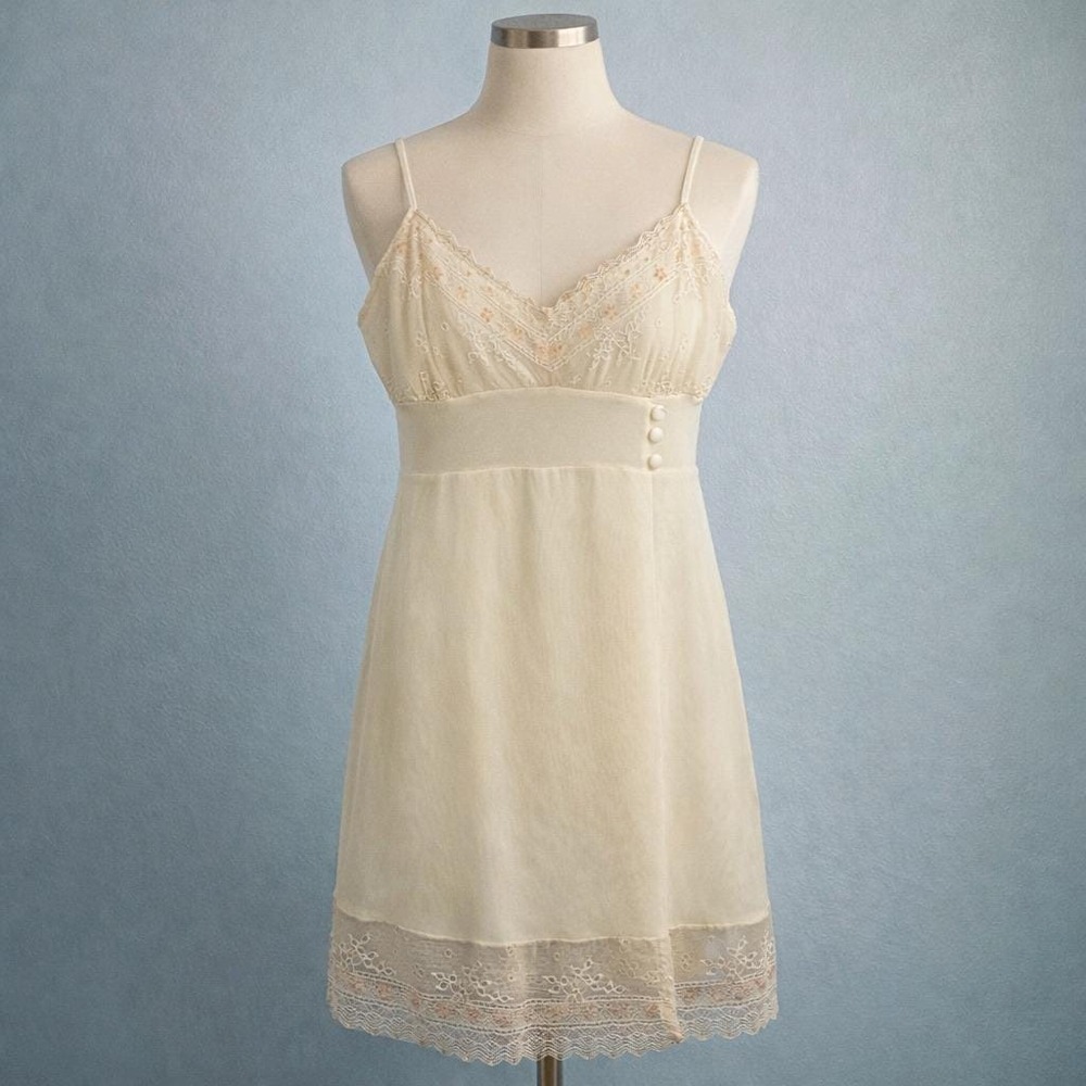 Vtg Cosabella Lace Slip Dress Cream Small Italy Y2K Fairy Coquette Babydoll chic